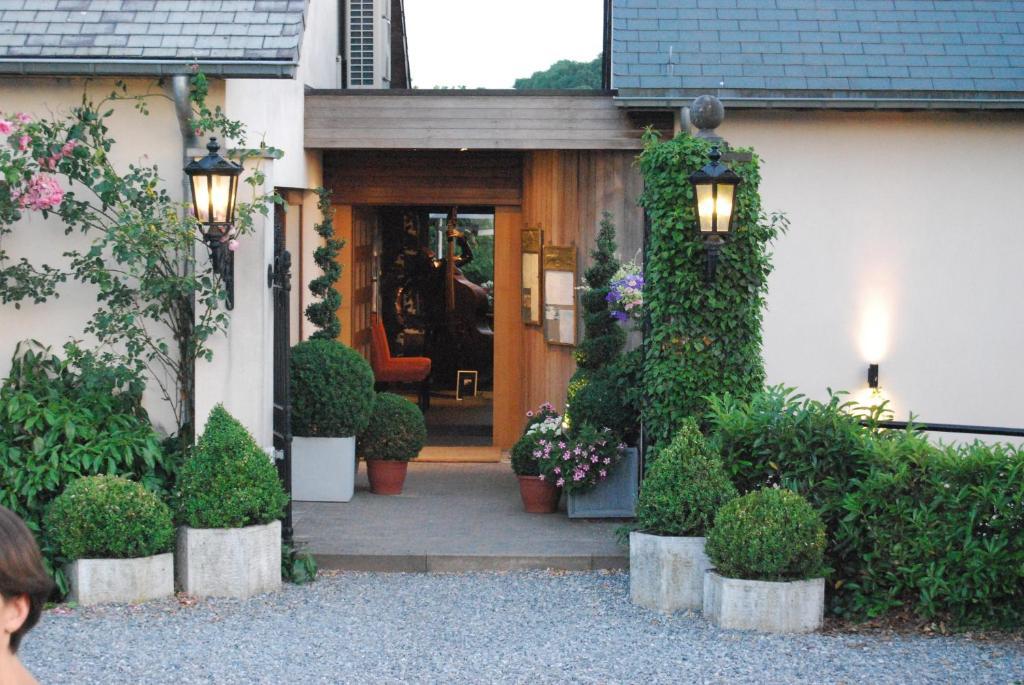 Hostellerie Gilain Achêne Esterno foto