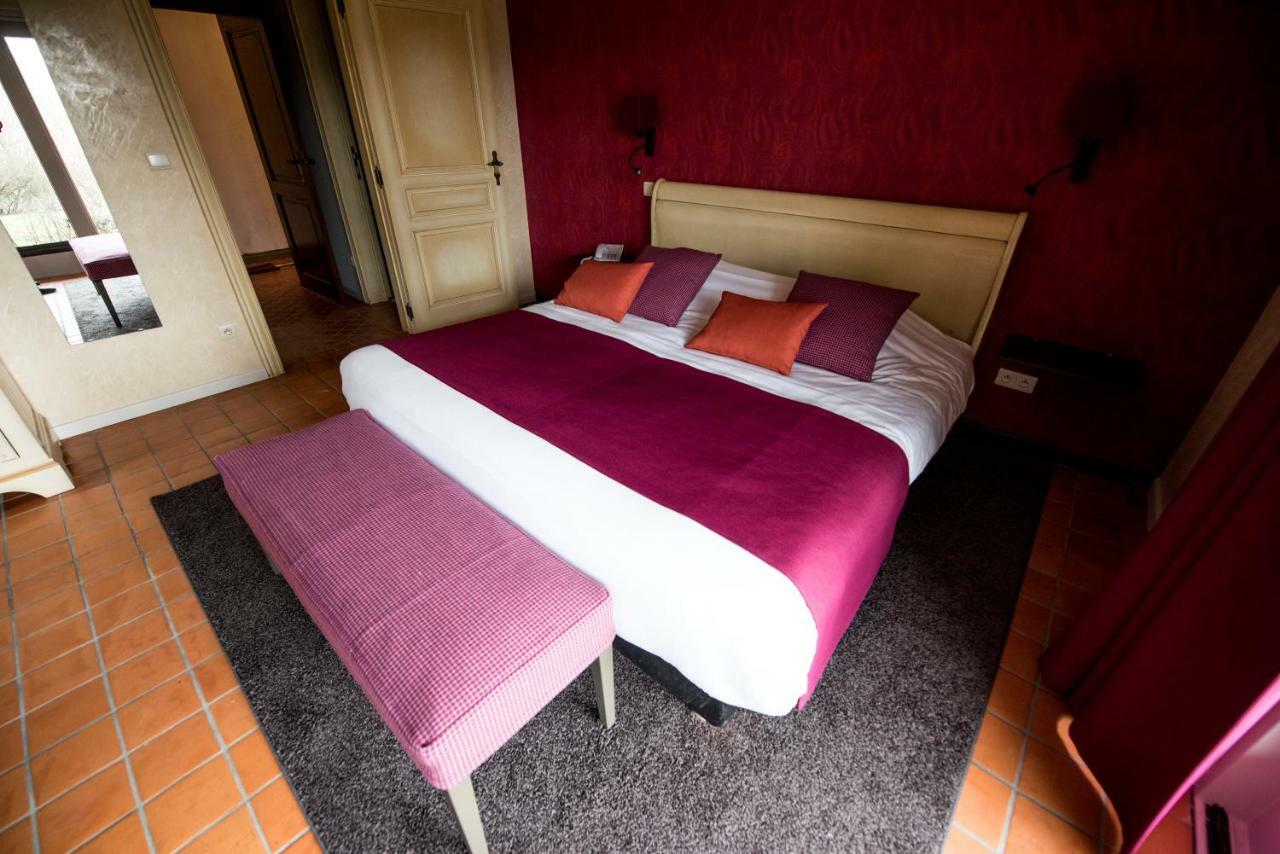 Hostellerie Gilain Achêne Esterno foto